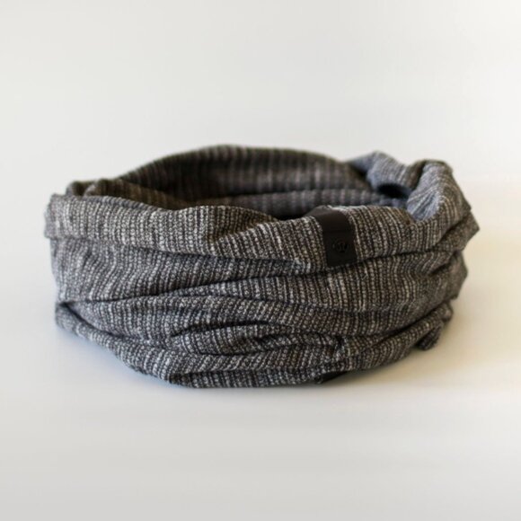 Lululemon Vinyasa Scarf Coco Pique Black White - Picture 1 of 4